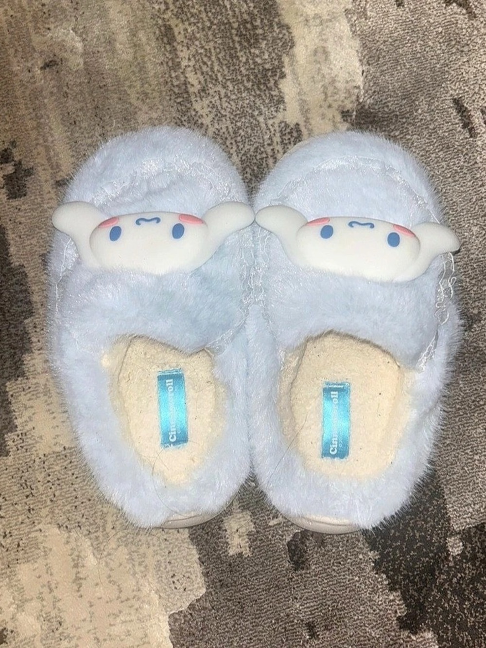 Cinnamoroll Slippers in Blue & White Like New